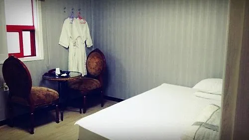 J Motel Gwangalli Busan 0*,  South Korea